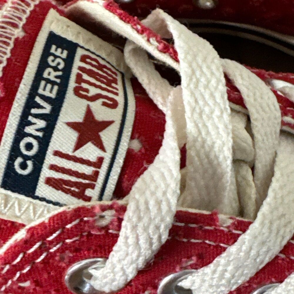 Converse All Star Red Star Print Sneakers Womens 7 4th of July Americana Casual - Picture 3 of 10